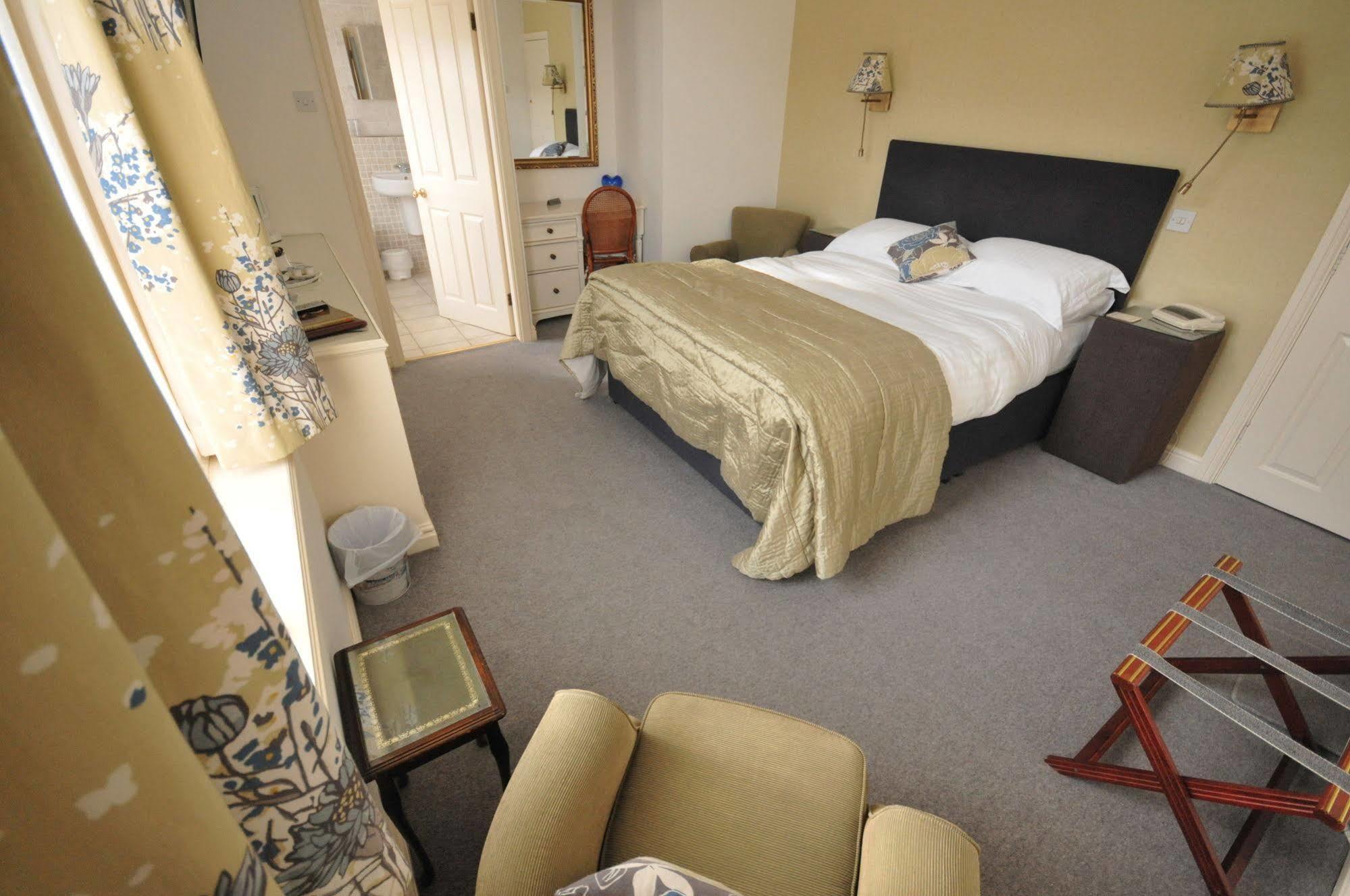 Host & Stay - The Raven Hotel マッチ・ウェンロック エクステリア 写真
